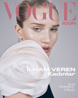 Rosie Huntington-Whiteley - Vogue Turkey February 2024