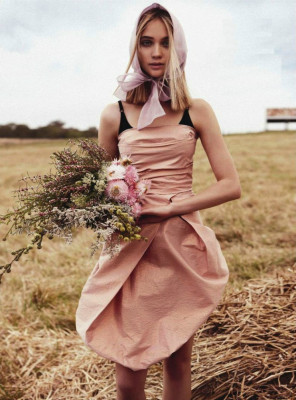 Rosie Tupper pic #669324