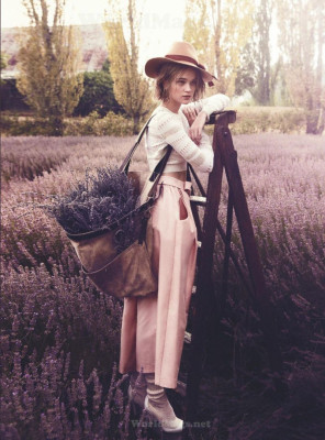Rosie Tupper pic #945779