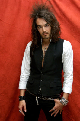 photo 12 in Russell Brand gallery [id243830] 2010-02-15 00:00:00