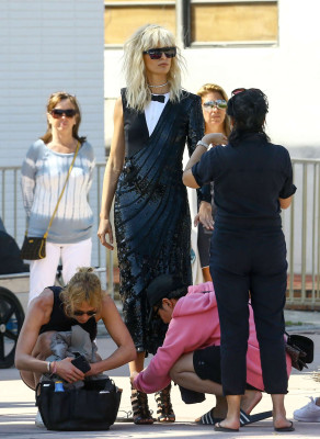 Karolina Kurkova - on a photoshoot 2017 in Miami