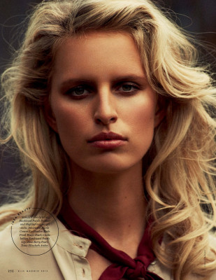 Karolina Kurkova - photoshoot for ELLE ITALIA