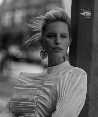 Karolina Kurkova - Harper&#039;s Bazaar Espana 
