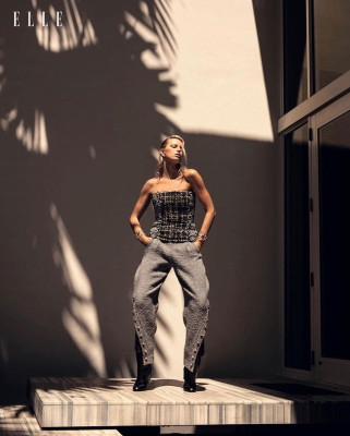 Karolina Kurkova by Camilo Rio for Elle Czech // October 2020