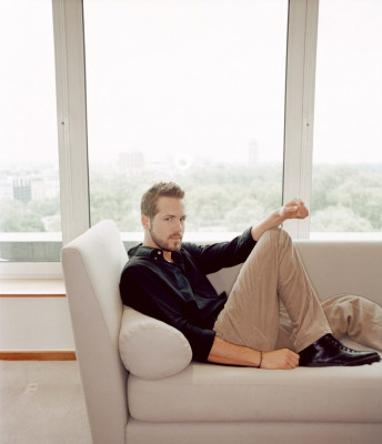 photo 23 in Ryan Reynolds gallery [id234408] 2010-01-15 00:00:00