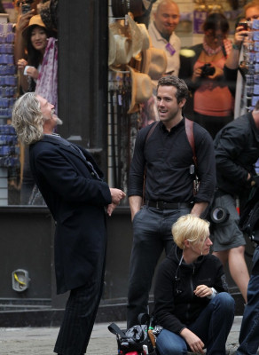 Ryan Reynolds pic #426117