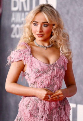 Sabrina Carpenter – at Brit Awards 2025
