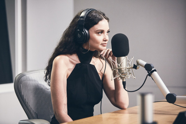 Sabrina Claudio - Beats1 Radio in Los Angeles 09/11/2017