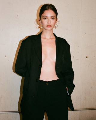 Sabrina Claudio - On My Shoulders (2019)