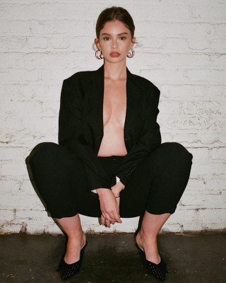 Sabrina Claudio - On My Shoulders (2019)