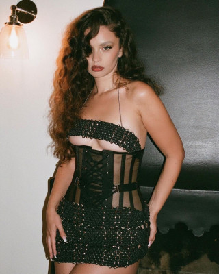 Sabrina Claudio - 08/25/2021