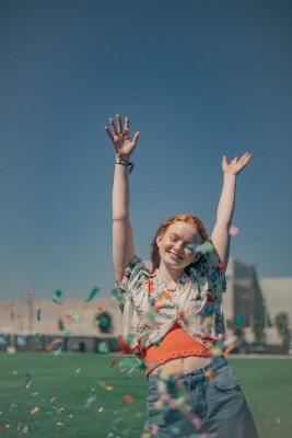 Sadie Sink for Pull&amp;Bear // Summer 2019