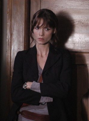 photo 28 in Saffron Burrows gallery [id101330] 2008-07-03 00:00:00