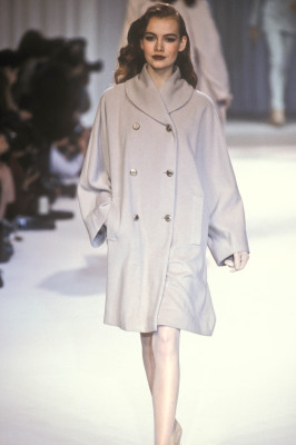 Saffron Burrows for Chloe FW 1992