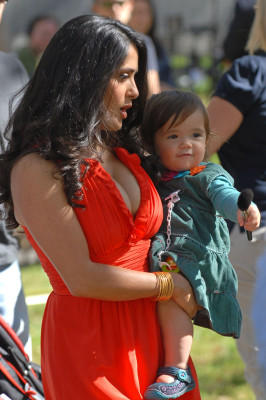 photo 16 in Salma Hayek gallery [id272695] 2010-06-17 00:00:00