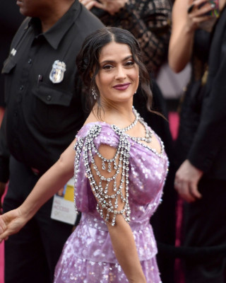 Salma Hayek – Oscars 2018 Red Carpet
