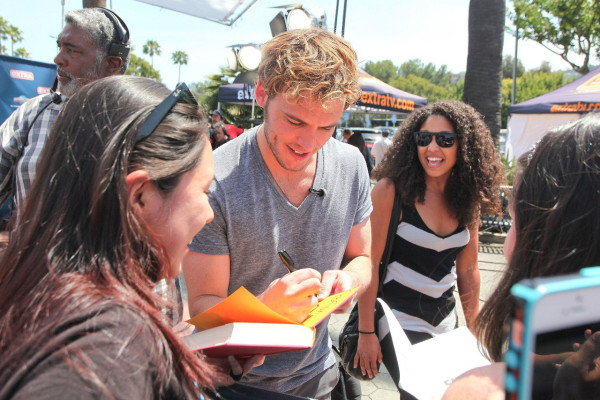 Sam Claflin pic #861568
