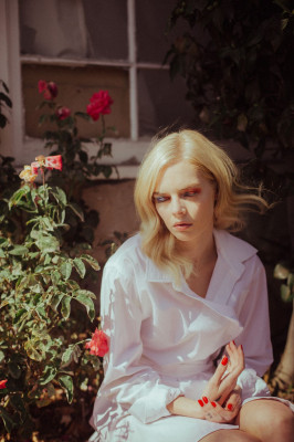 Samara Weaving – Photoshoot 2019