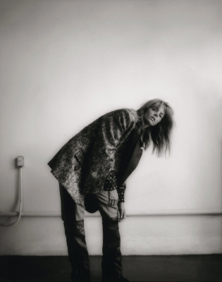 Samara Weaving by Jonny Marlow for ContentMode // 2021