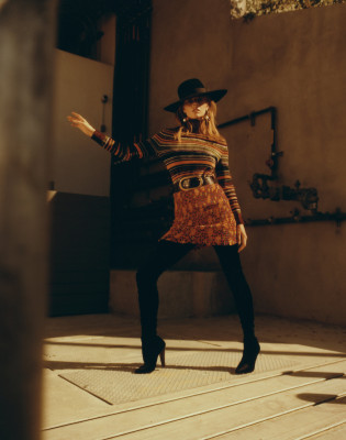 Samara Weaving by Jonny Marlow for ContentMode // 2021