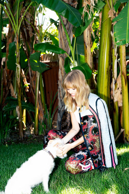 Samara Weaving - WWD (2021)