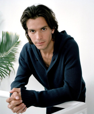 Santiago Cabrera pic #119483