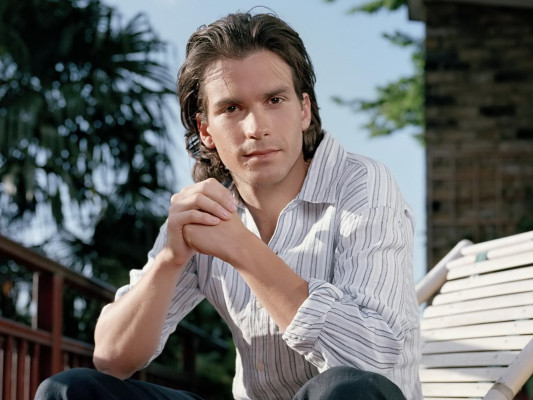 Santiago Cabrera pic #283440