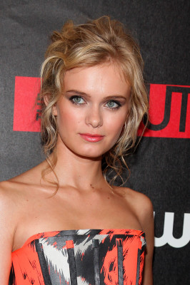 Sara Paxton pic #233614