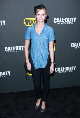 photo 26 in Sara Paxton gallery [id311681] 2010-11-10 00:00:00