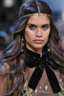 Sara Sampaio – Elie Saab Paris Fashion Show 