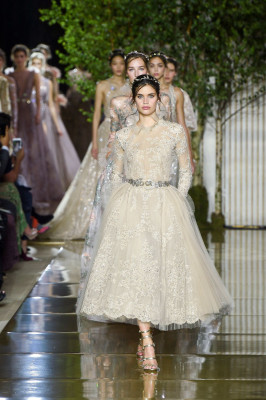 Sara Sampaio – Zuhair Murad Fall 2017 Couture Fashion Show in Paris
