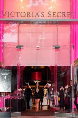 Sara Sampaio – Victoria’s Secret Debut of the New Fall Collection in Miami
