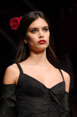 photo 5 in Sara Sampaio gallery [id998105] 2017-09-25 00:00:00