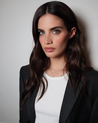 Sara Sampaio by Hung Vanngo