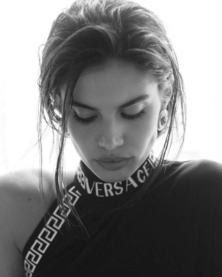 Sara Sampaio – Issue Magazine Volume 25 2019