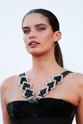 Sara Sampaio - &quot;Madres Paralelas&quot; Red Carpet at the 78th Venice IFF 09/01/2021