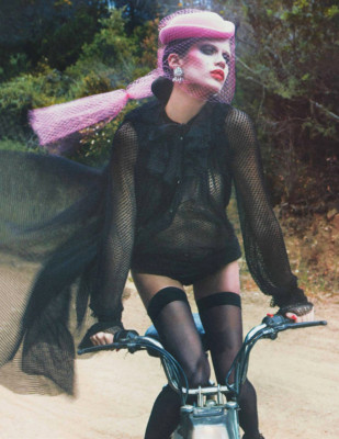 Sara Sampaio - Vogue Paris 