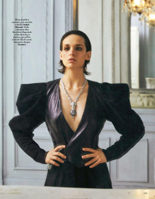 SARA SERRAIOCCO in Grazia Magazine, Italy November 2019