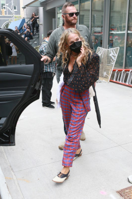 Sarah Jessica Parker - &#039;And Just Like That&#039; Set in New York 08/30/2021