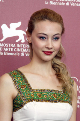 photo 23 in Sarah Gadon gallery [id597021] 2013-01-21 00:00:00