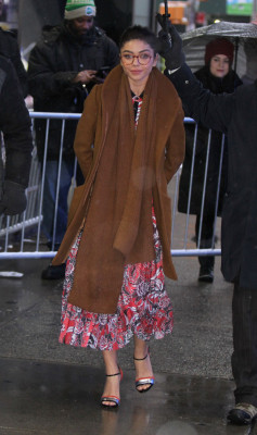 Sarah Hyland- ‘Good Morning America’ in NYC