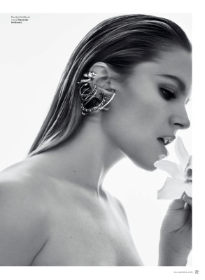 Sarah-Jeanne Labrosse – ELLE Québec October 2019 Issue