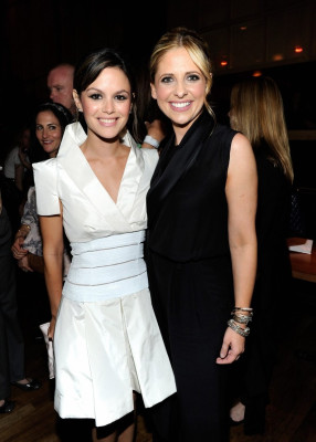 photo 21 in Sarah Michelle Gellar gallery [id448586] 2011-12-22 00:00:00
