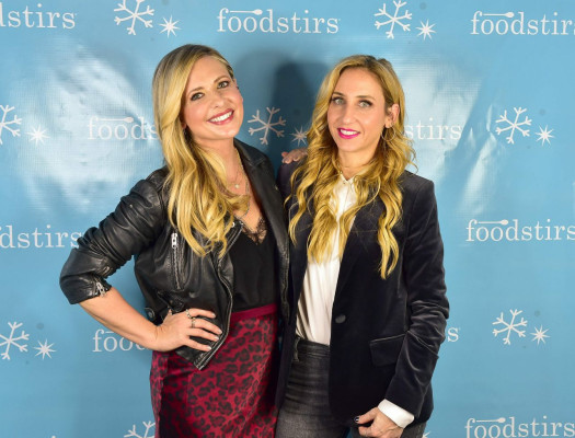 Sarah Michelle Gellar – Holiday Cookie Part in LA 12/12/2018