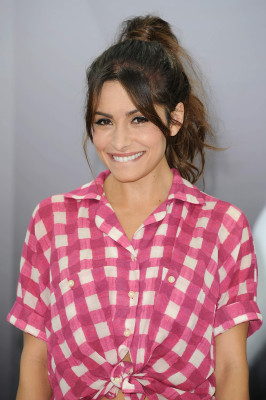 Sarah Shahi pic #522384