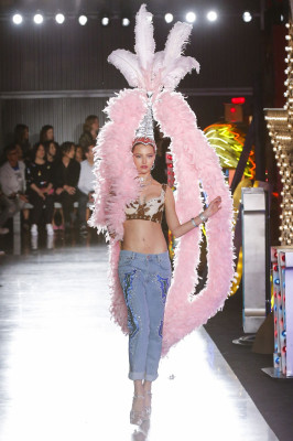 Sasha Luss pic #973521