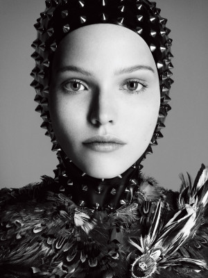 Sasha Luss pic #668413