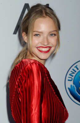 Sasha Luss pic #846999