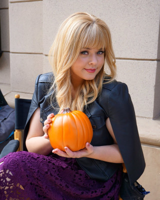 Sasha Pieterse pic #920957
