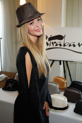 Sasha Pieterse pic #856283